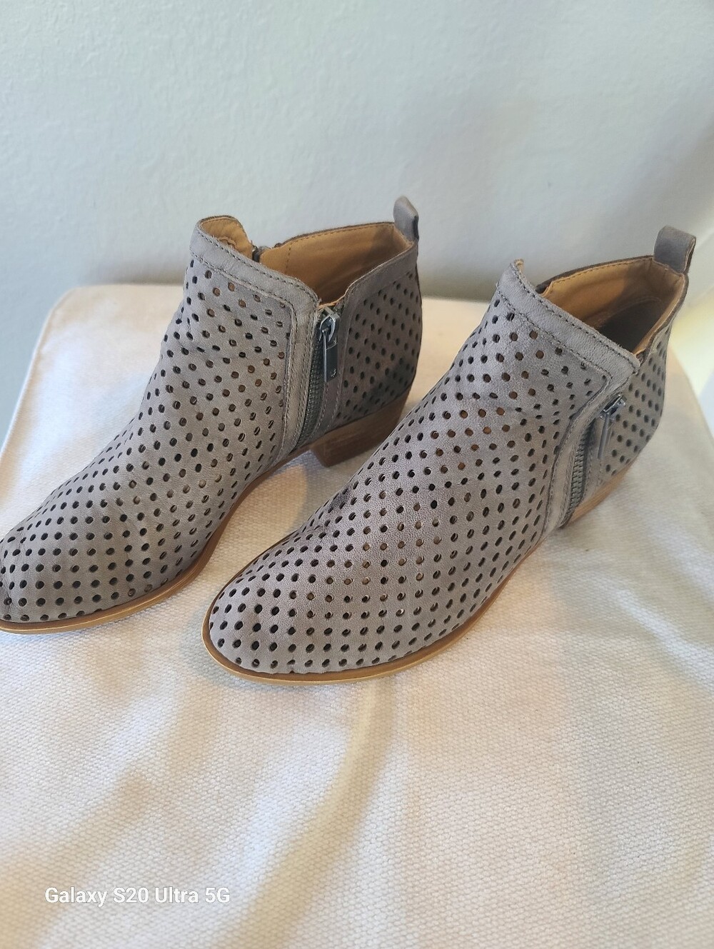 Lucky Brand Basel Perforated Womens Bootie
